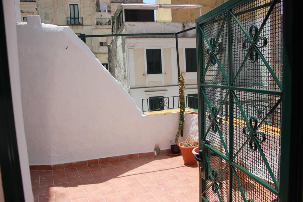 Casa Vacanze Nonna Raffa Amalfi Exterior foto